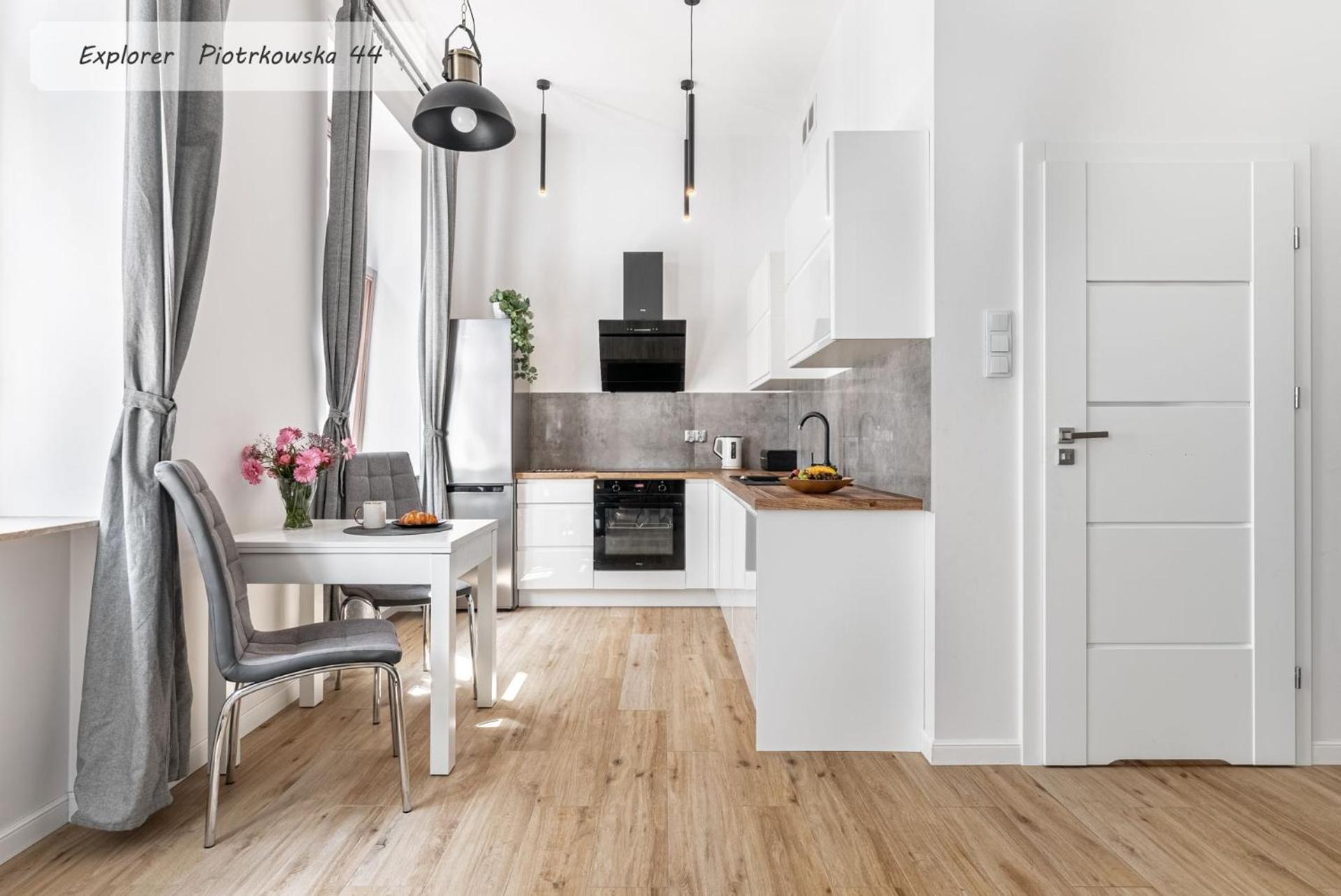 Regnum Noctis Piotrkowska 44 Apartment Lodz  Ngoại thất bức ảnh